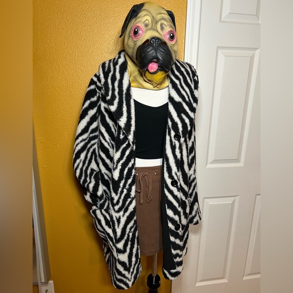 SUSAN GRAVER, Reversible, zebra Sherpa jacket!! - Picture 3 of 10